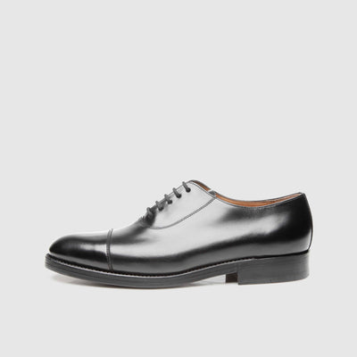 Heinrich Dinkelacker: Luxuriöse Herrenschuhe