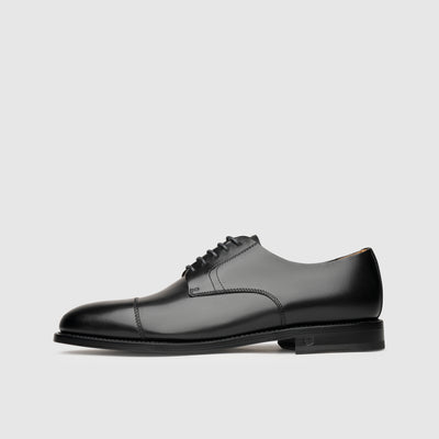 Klassische Herrenschuhe